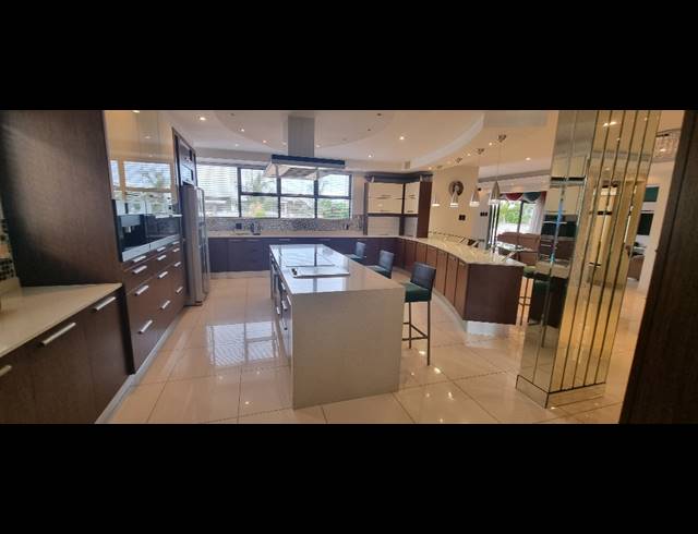 4 BEDROOM HOUSE FOR SALE IN UMHLANGA CENTRAL